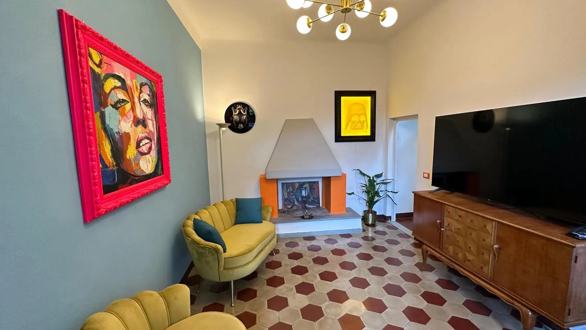 San Frediano Florence Giglio Vintage Apartment