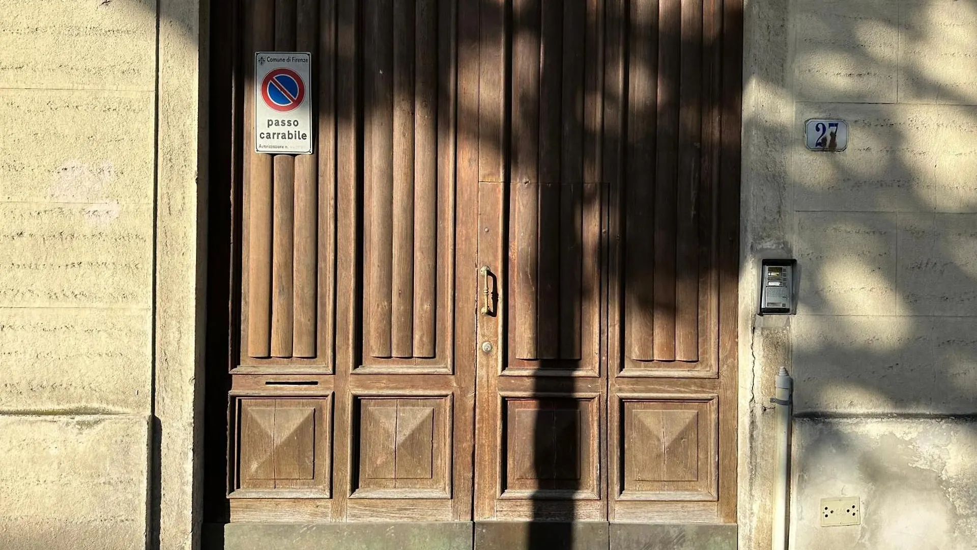 San Frediano Florence Giglio Vintage Apartment Italy