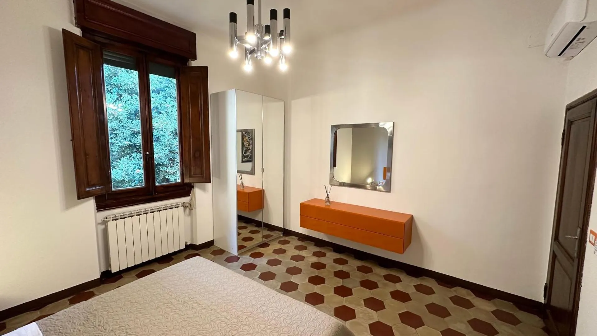 San Frediano Florence Giglio Vintage Apartment 0*,  Italy